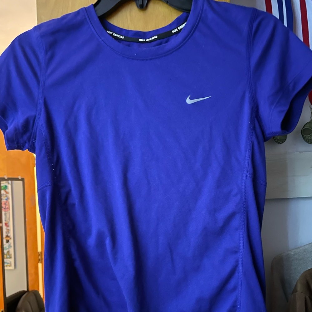 Nike short sleeve dry fit